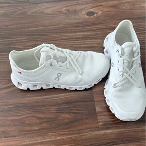 Cloud x 3 Ad sneaker in undeyed white & white - on Running - size 8